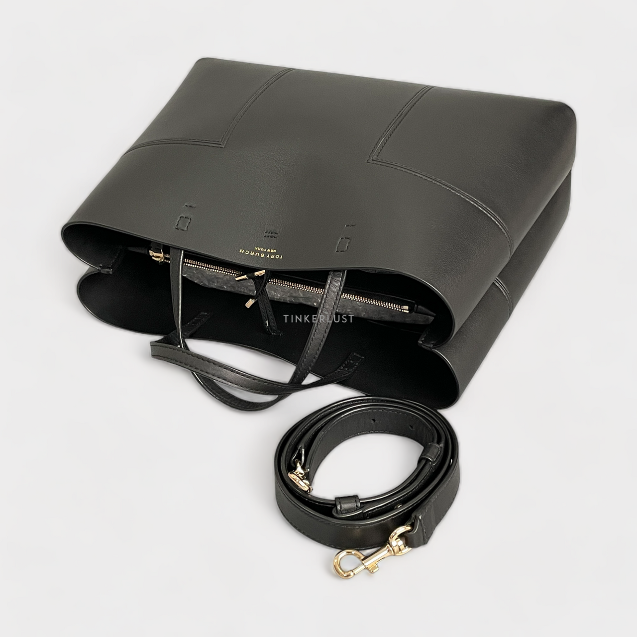 Tory burch block t tote black hotsell